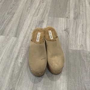 Steve Madden clogs
